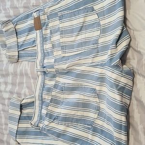 NWOT SZ 18 AMERICAN EAGLE MOM JEAN